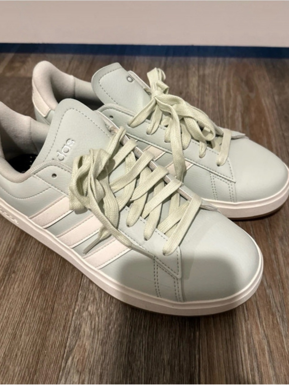 adidas Women's Pale Green (Mint) Classic Lace-Up Sneakers